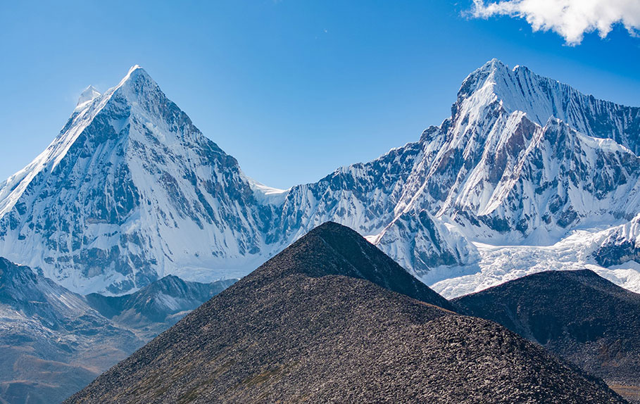 ༄༅།།ལྷོ་བྲག་གི་གངས་རི་དང་མཚེའུ། 