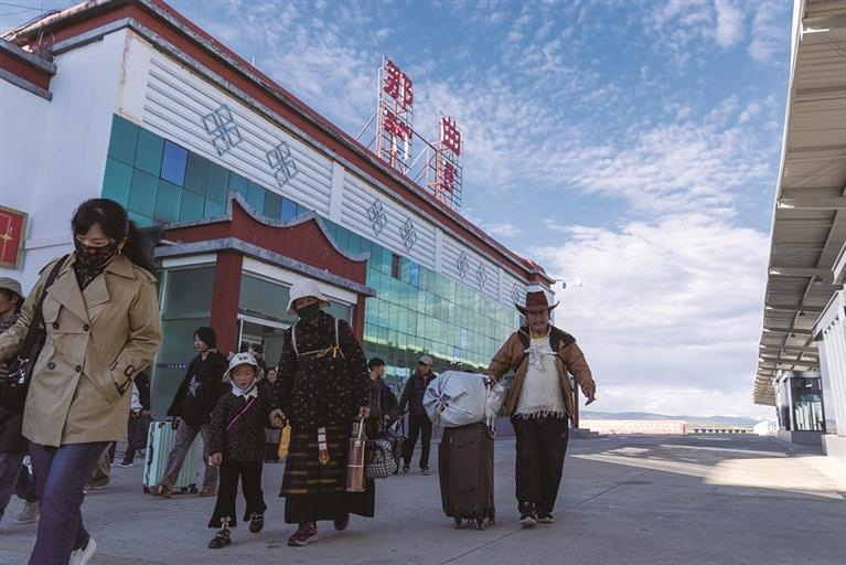 འདི་ནི་ཟླ་6ཚེས་14ཉིན་པར་བླངས་པའི་ནག་ཆུ་འབབ་ཚུགས་ཀྱི་འགྲུལ་པ་ཡིན་པ།